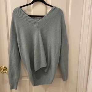 V neck sweater